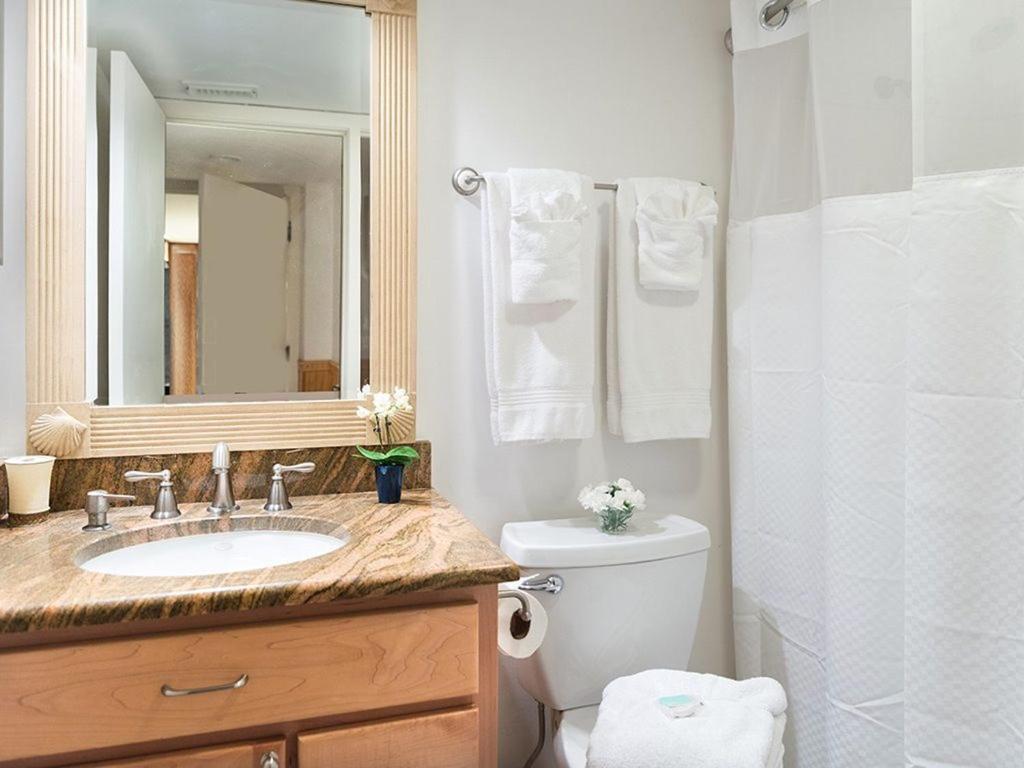 Amelia Island Oceanfront 2 Master American Beach